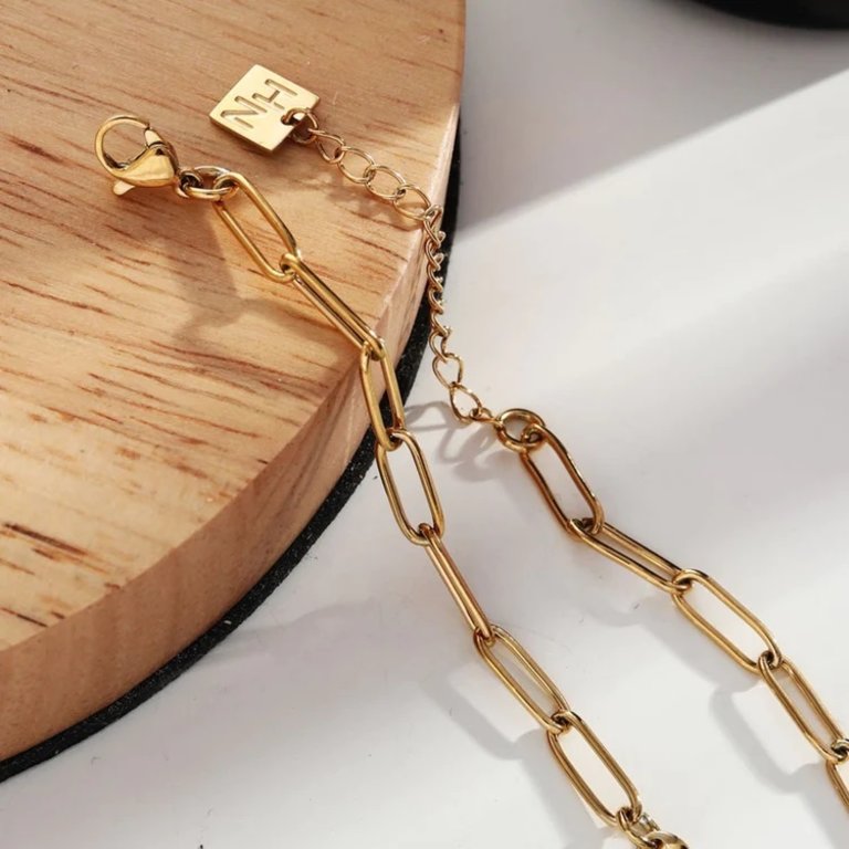 HACKNEY NINE AMMA Paper-Clip & Oval-Beads Chain Necklace in Gold