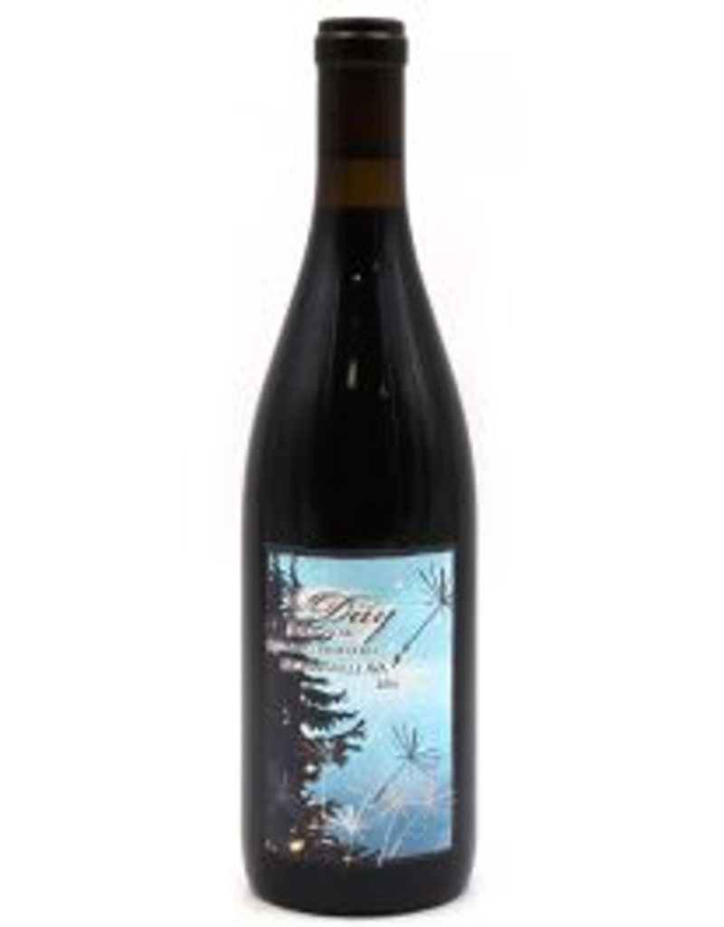 2019 Day Wines Momtazi Vinyard  Pinot Noir McMinnville  750 ml