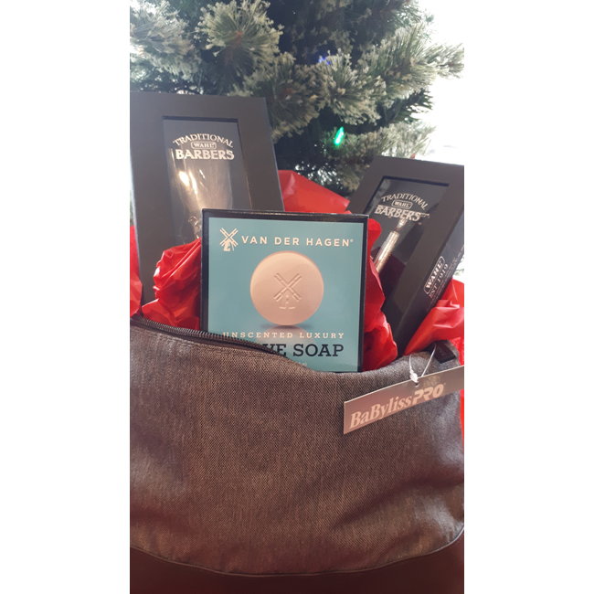 Wahl Double Edge Saftey Razor/Shaving Brush/Shave Soap/ Toiletry Bag Kit