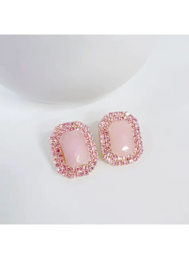 Vintage Glamour Stud Earrings Soft Pink