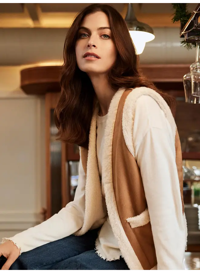 Reversible Sherpa Vest Ecru