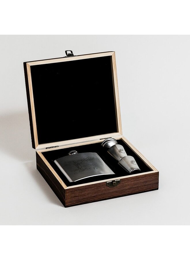 Hip Flask & Cup Set Fishing