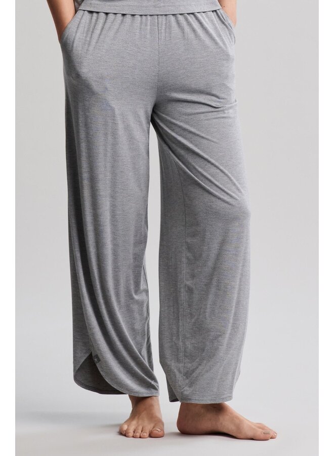 Ultra Soft Jersey Curved Hem Cropped Pant Dark Gray