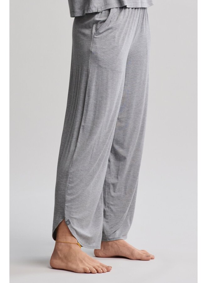 Ultra Soft Jersey Curved Hem Cropped Pant Dark Gray