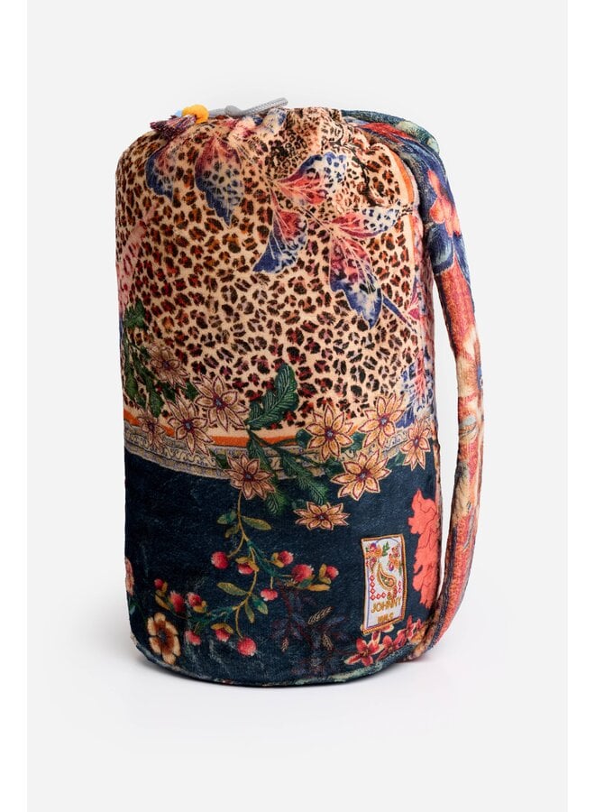 Laurel Canyon Cozy Blanket Deponio