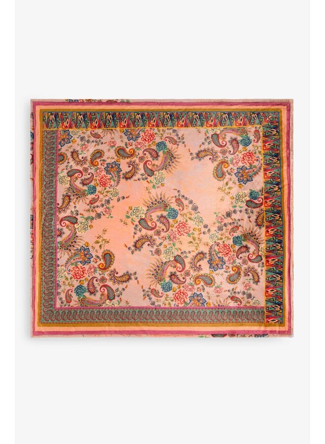 Laurel Canyon Cozy Blanket Magaly