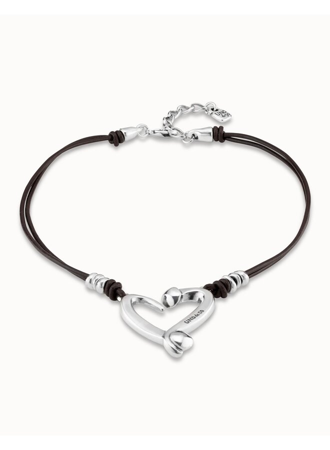 Short Leather Necklace with a Heart