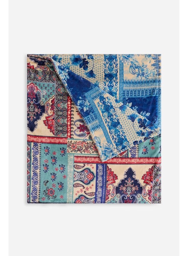 Laurel Canyon Cozy Blanket Ivo