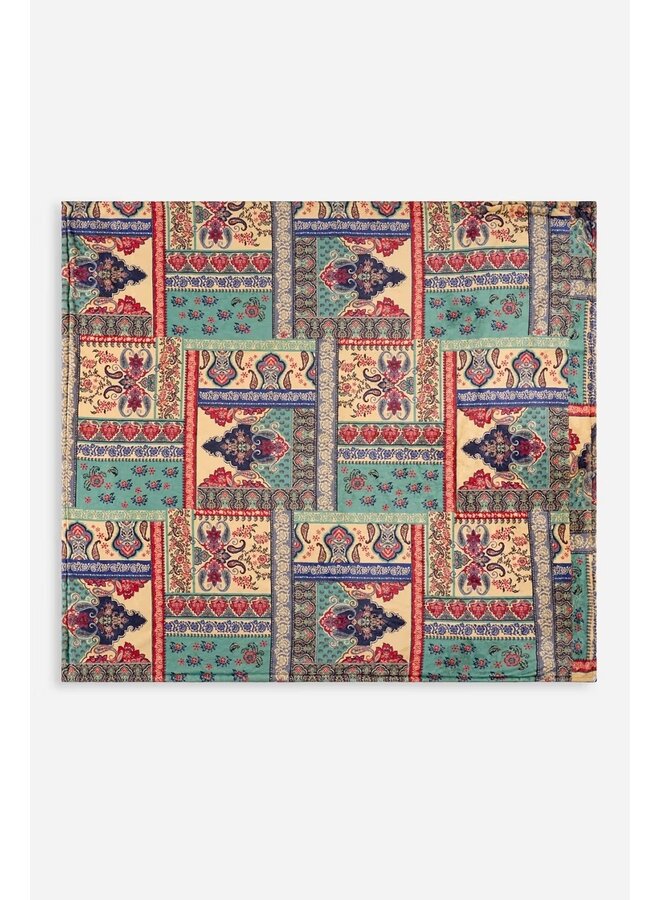Laurel Canyon Cozy Blanket Ivo