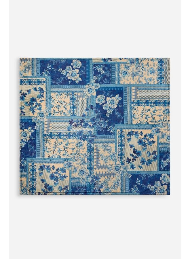 Laurel Canyon Cozy Blanket Ivo