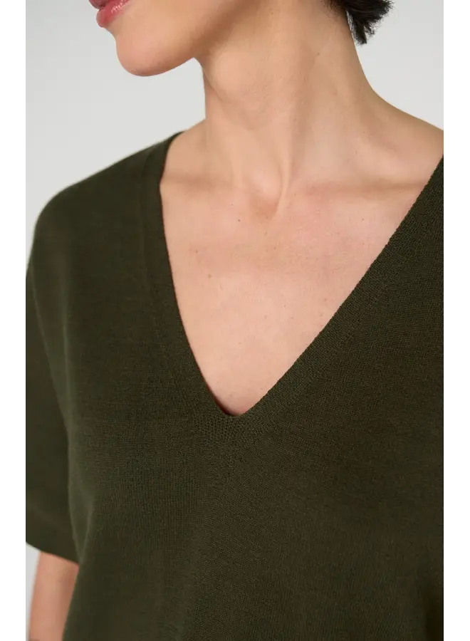 Short Sleeve V-Neck Dolman Popover Sweater Hunter Green