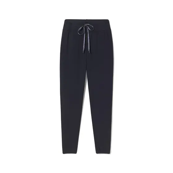 CAMI NYC Jill Pant in Black: Classic and Comfortable Pants - I Am