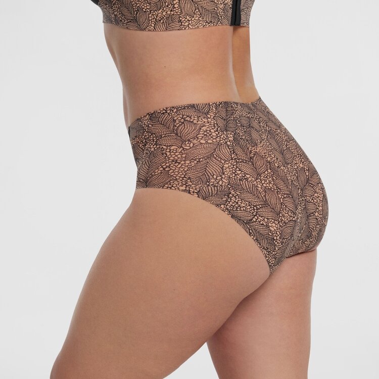 Evelyn & Bobbie Retro High-Rise Bikini Panty Black Lace