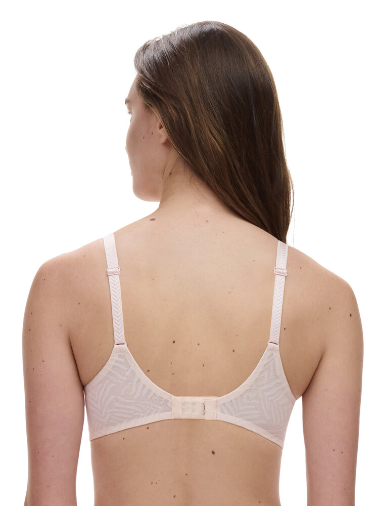 Chantelle Graphic Allure Plunge T-Shirt Bra - Pearl Pink