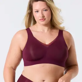 Evelyn & Bobbie Evelyn Bralette - Winter Berry Mesh