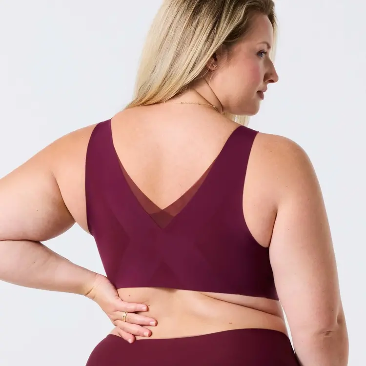 Evelyn & Bobbie Evelyn Bralette - Winter Berry Mesh