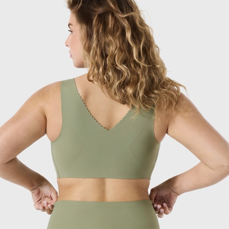 Evelyn & Bobbie Evelyn Bralette - Matcha