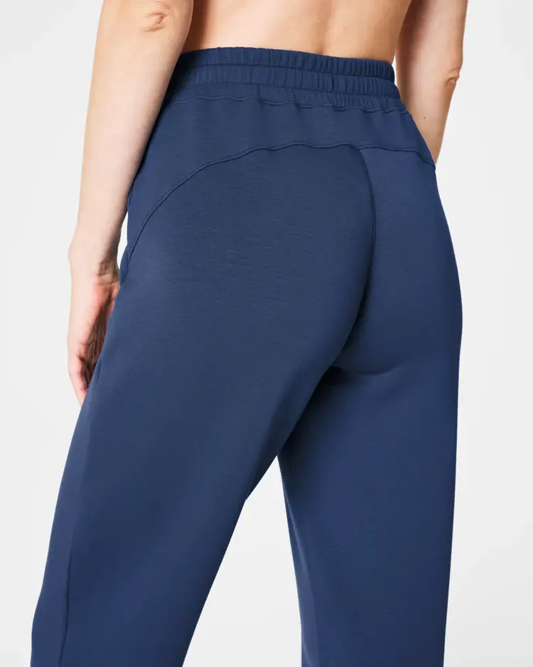 Spanx AirEssentials Tapered Leg Pant - Faded Indigo (FINGO)