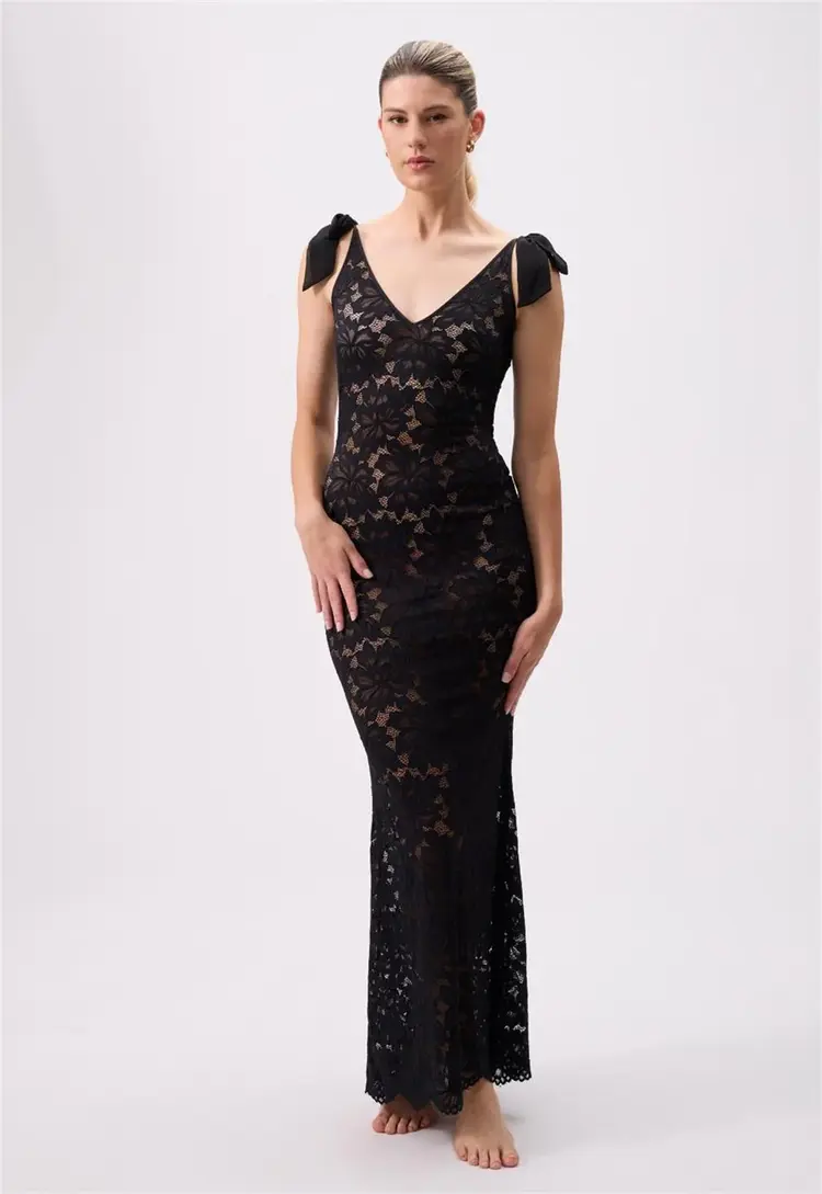 Rya Amour Gown - Black