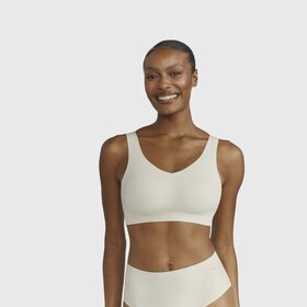 Evelyn & Bobbie Defy Bralette - Aloe