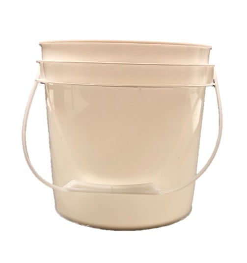 1 gallon plastic buckets