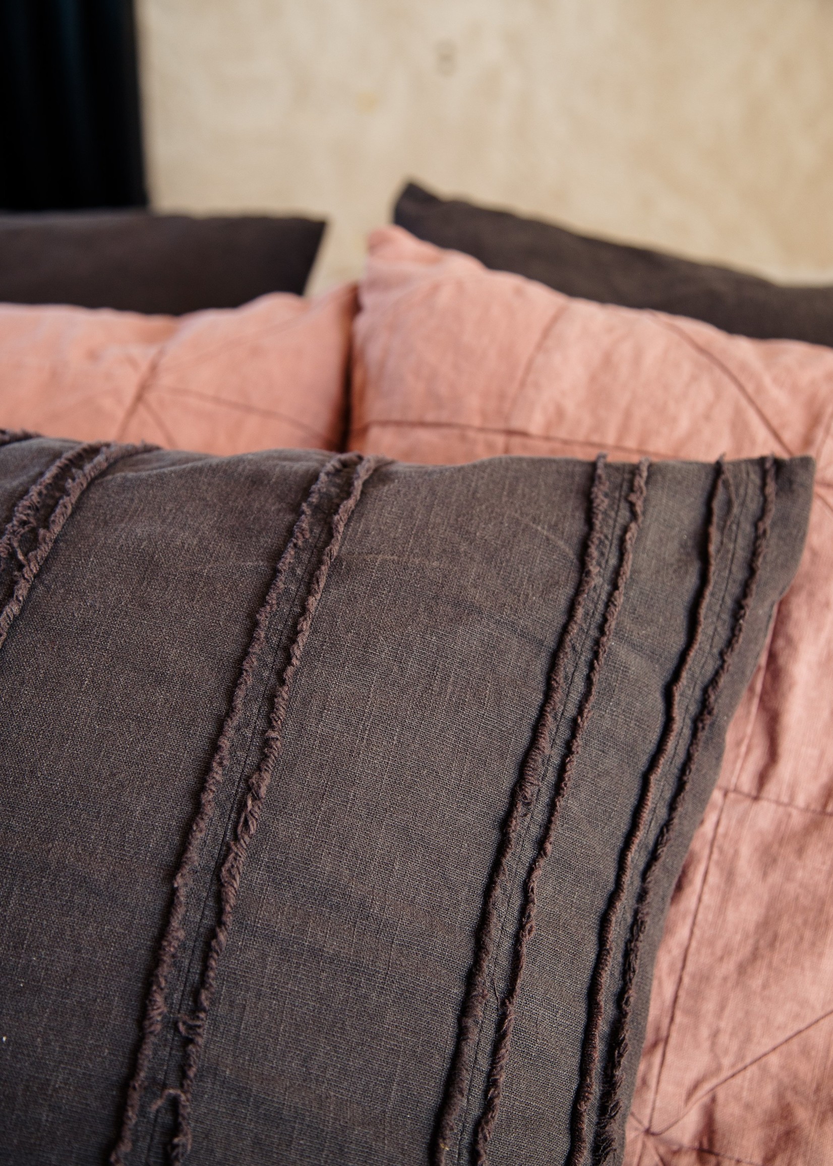 Cedar & Vine Textured Cushion Cover