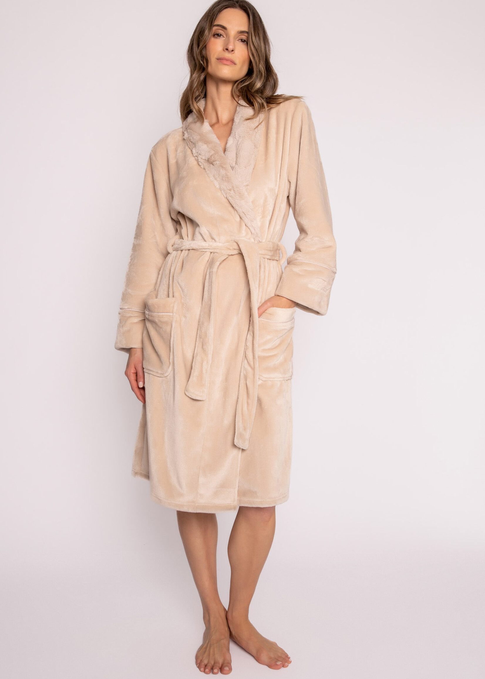 Luxe Plush Robe - Evelyn Lane Clothing Co.