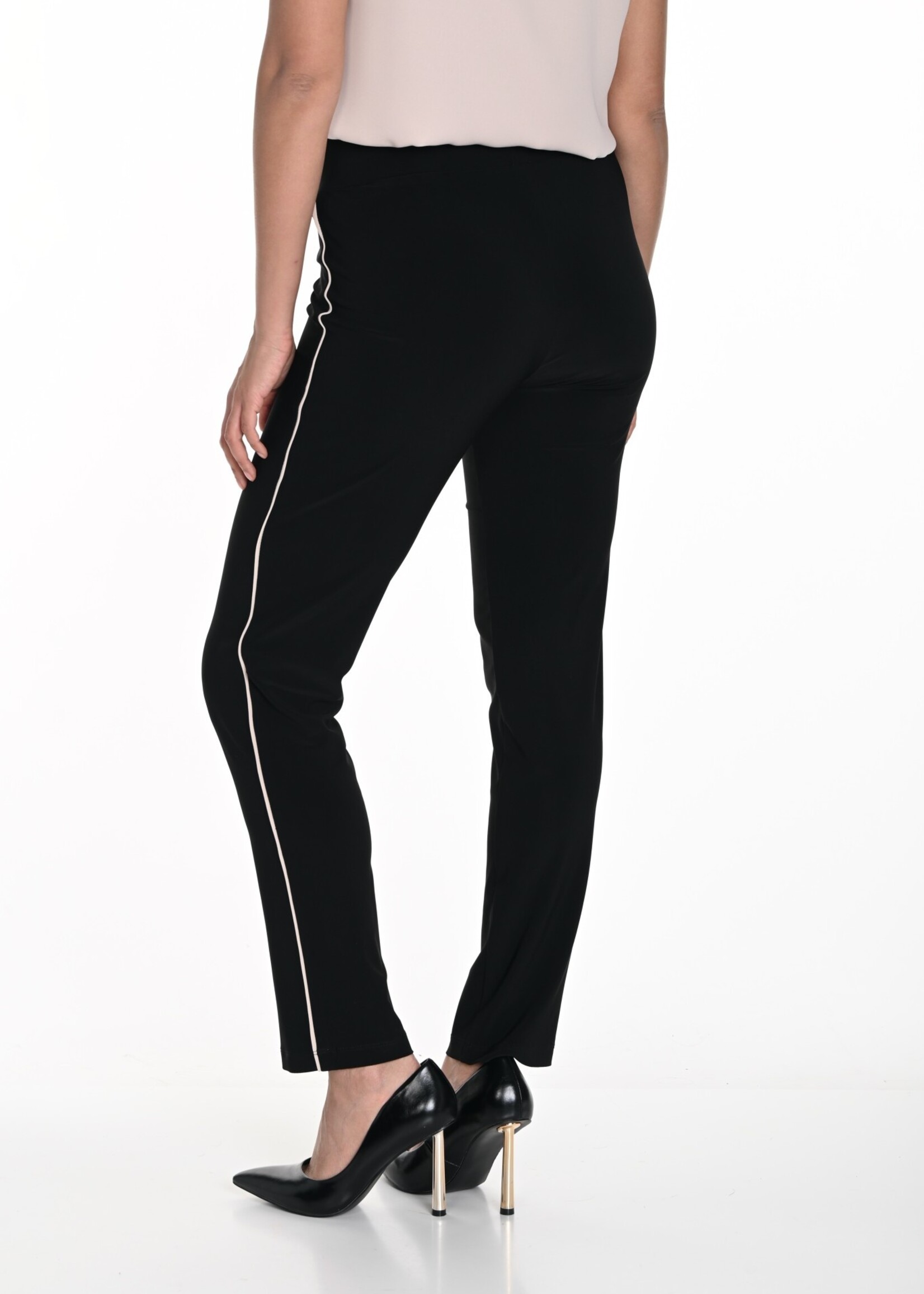 Frank Lyman Piping Detail Pant