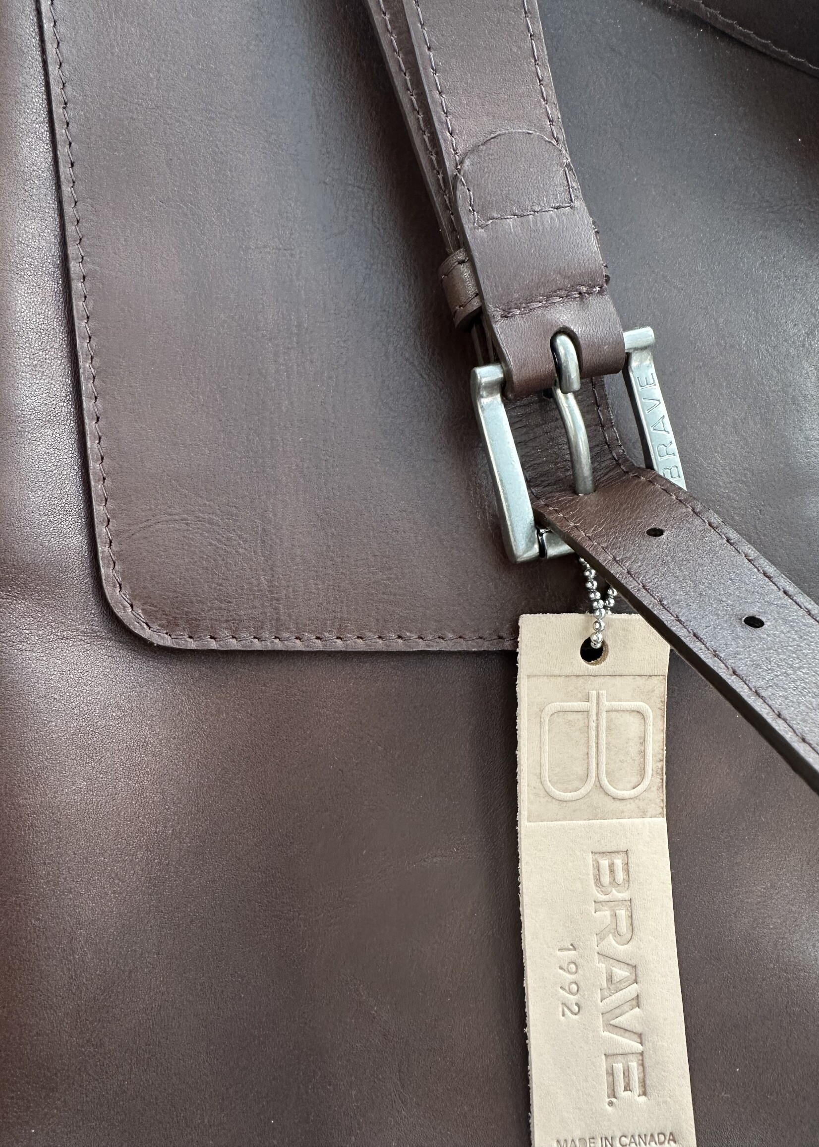 BRAVE Leather Faust Magnetic Bag