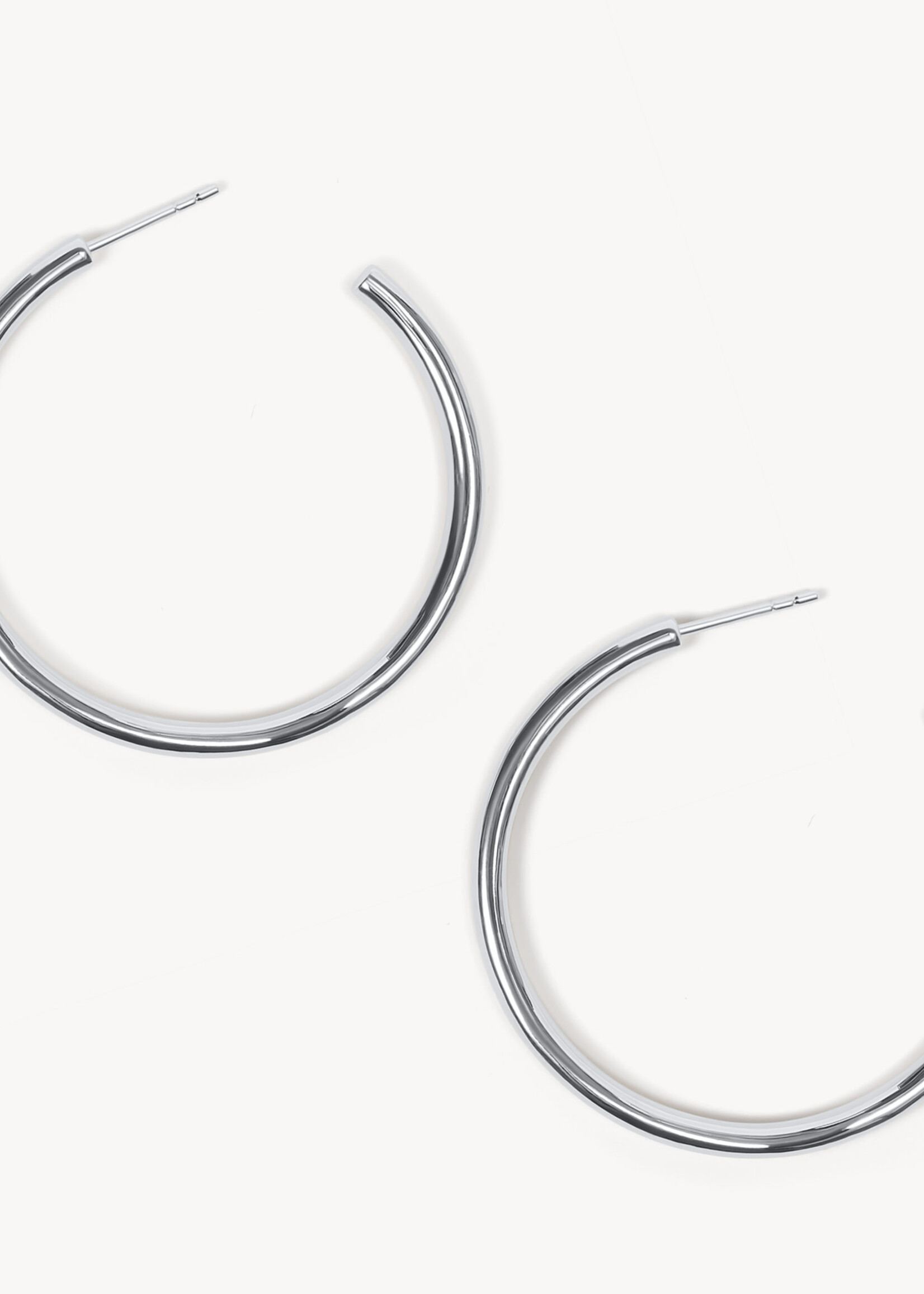 Hillberg & Berk Lightweight Statement Hoop Earring