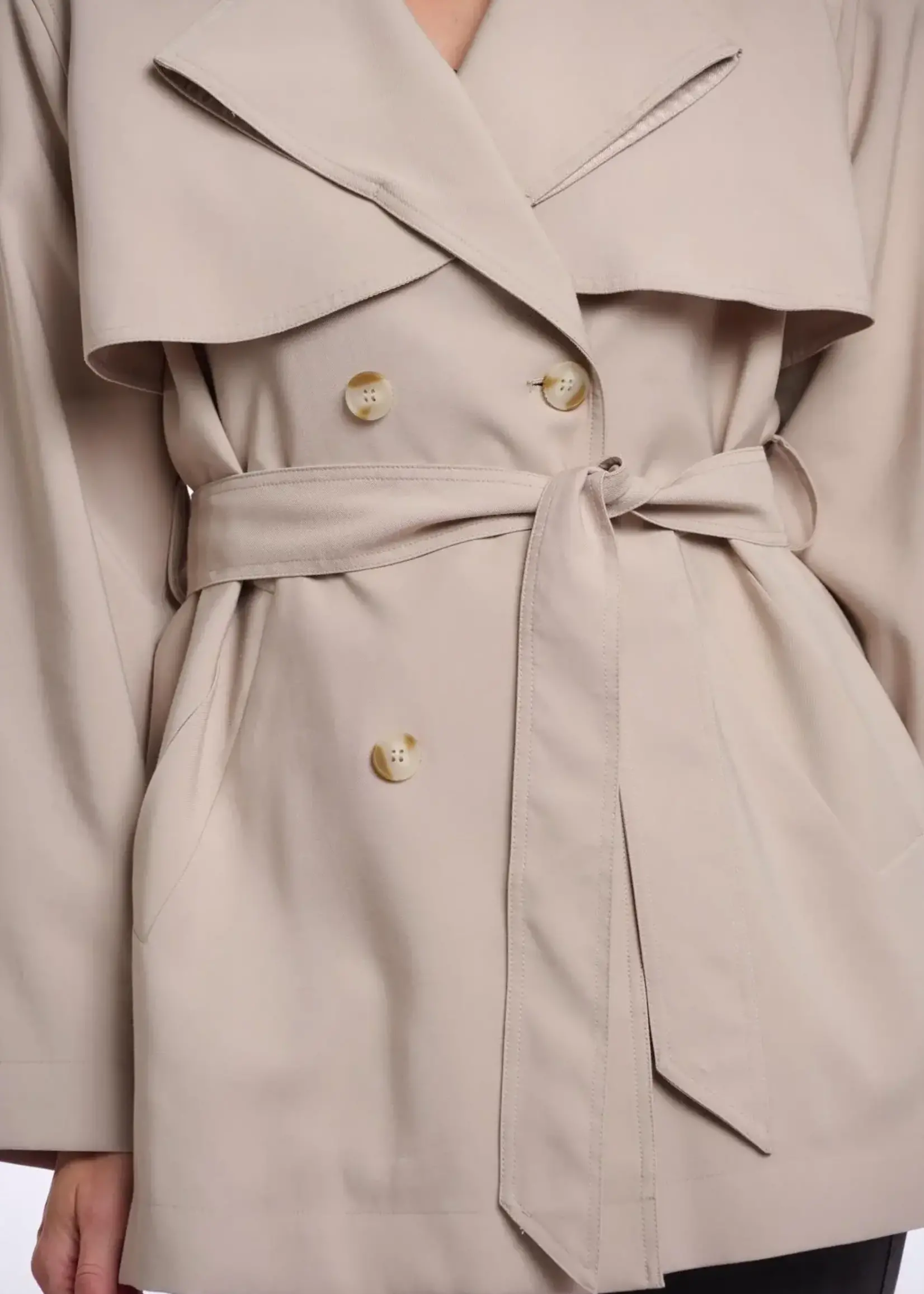 Rino & Pelle Bebel Short Trenchcoat
