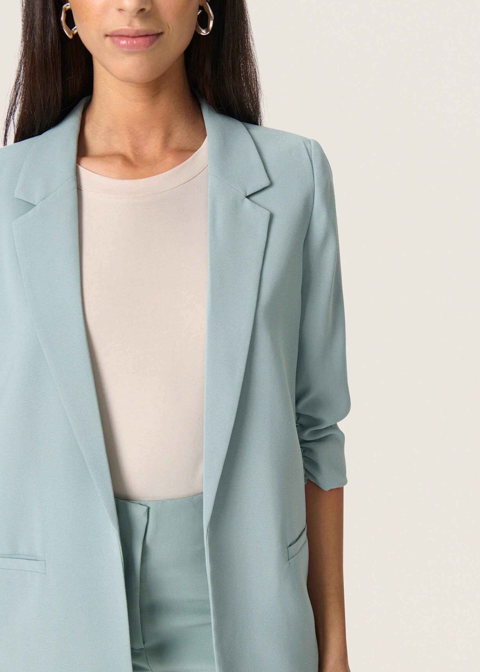 Soaked in Luxury Shirley Short Sleeve Blazer