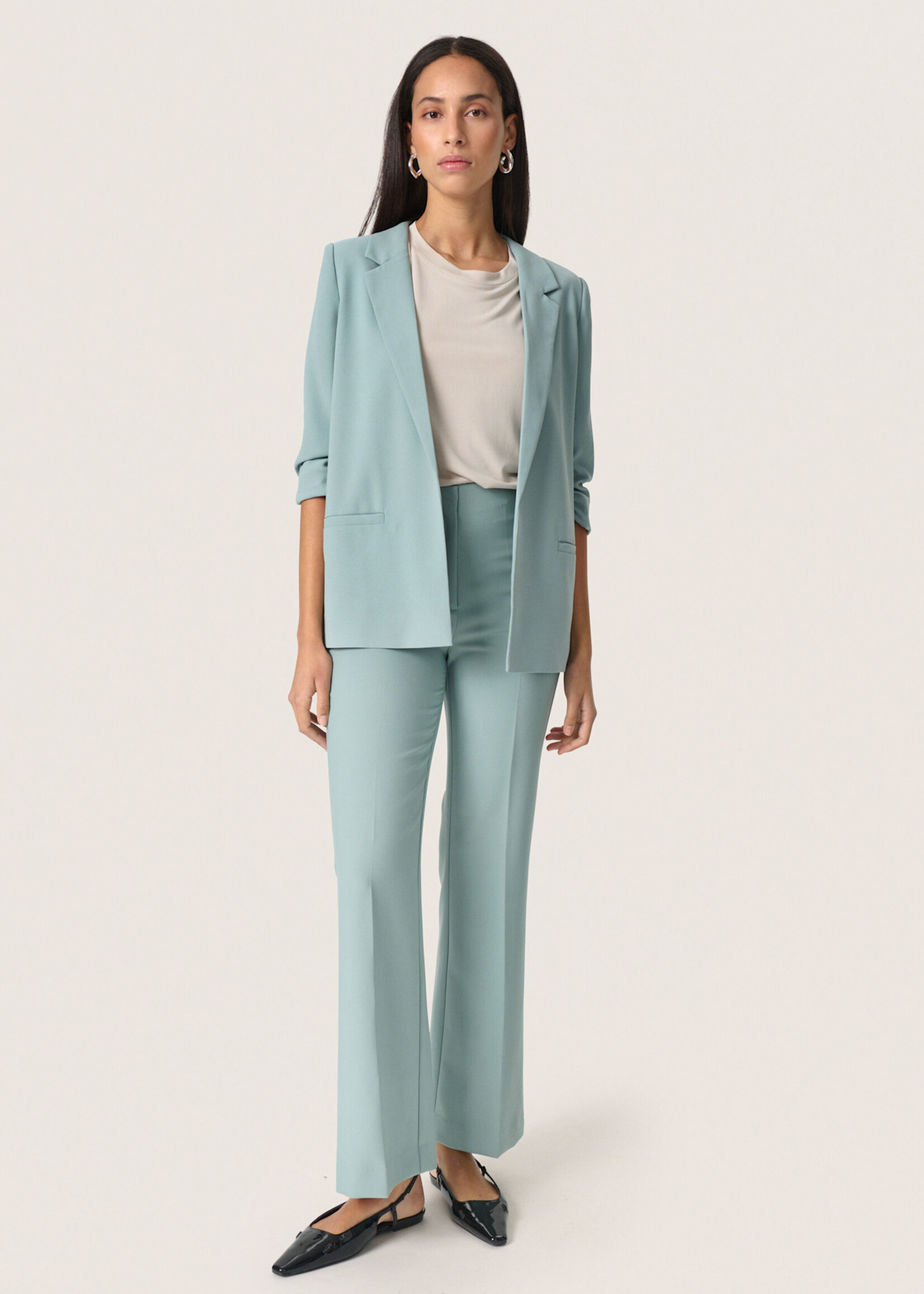 Soaked in Luxury Shirley Short Sleeve Blazer
