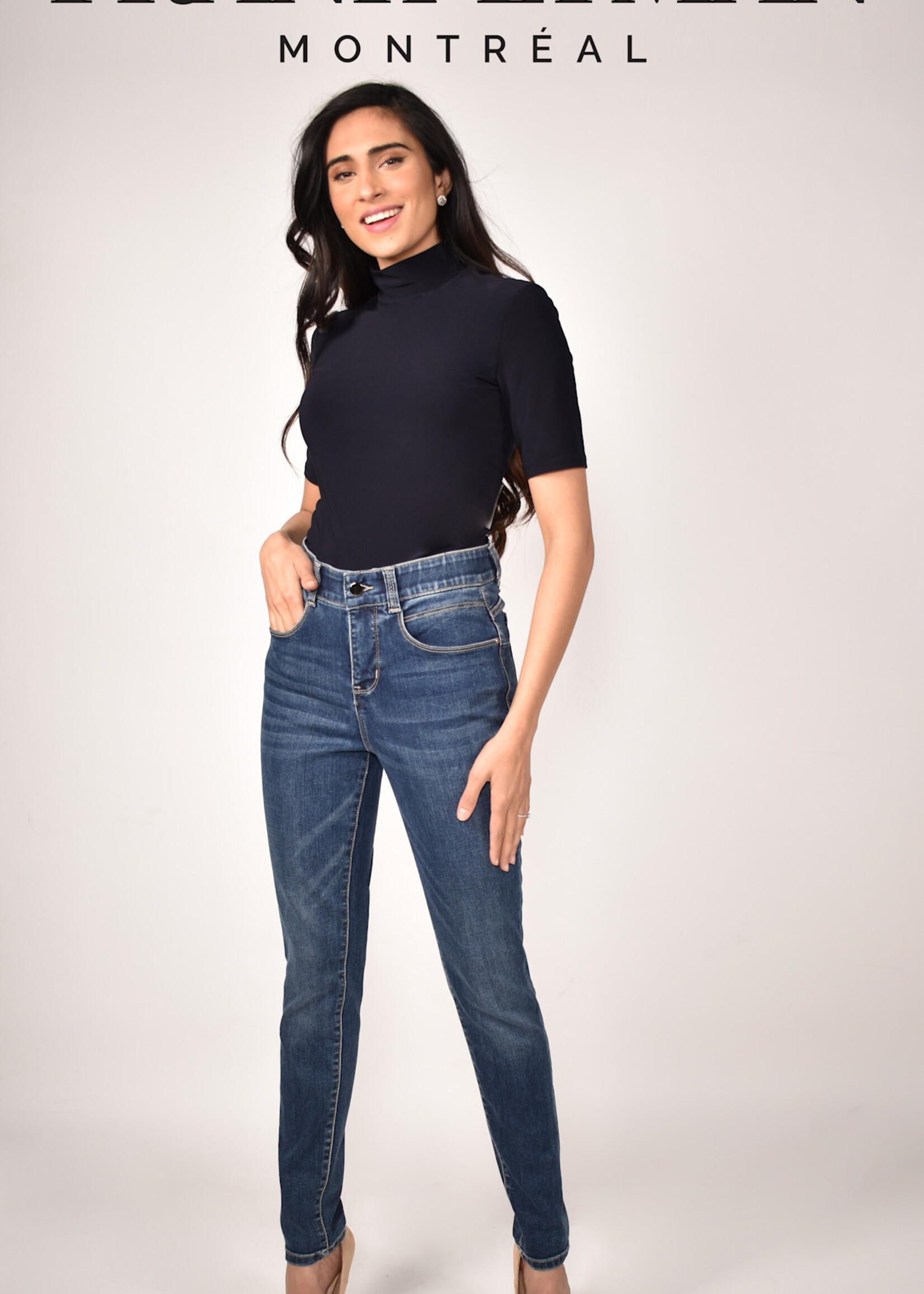 Frank Lyman Denim Jean Straight Skinny Leg