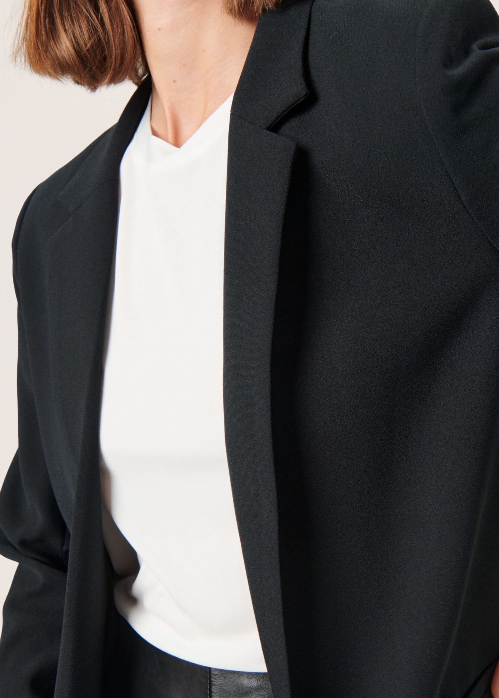 Soaked in Luxury Shirley Long Sleeve Blazer