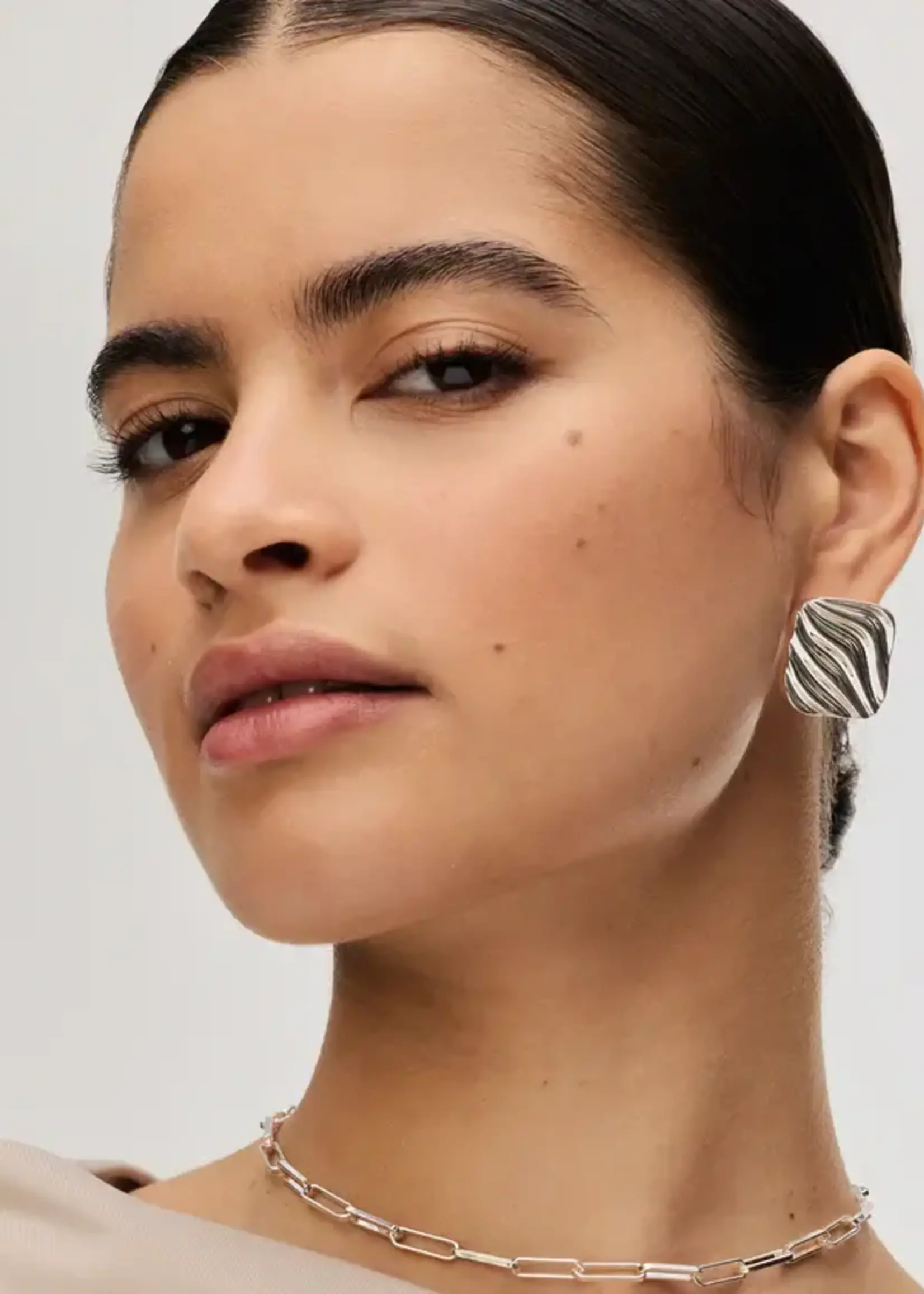 Hillberg & Berk Drift Statement Earrings
