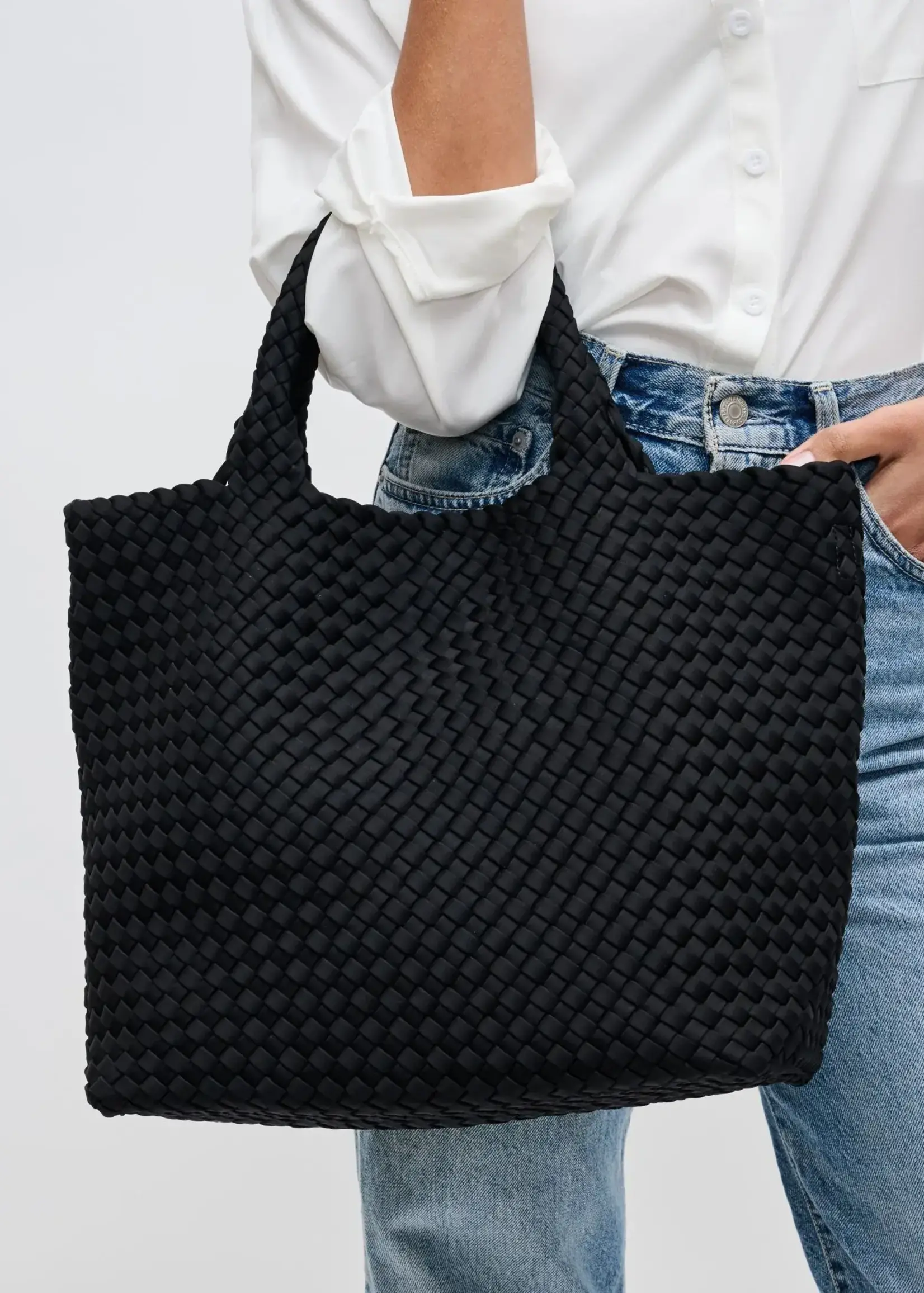 Sol and Selene SKY'S THE LIMIT MEDIUM TOTE