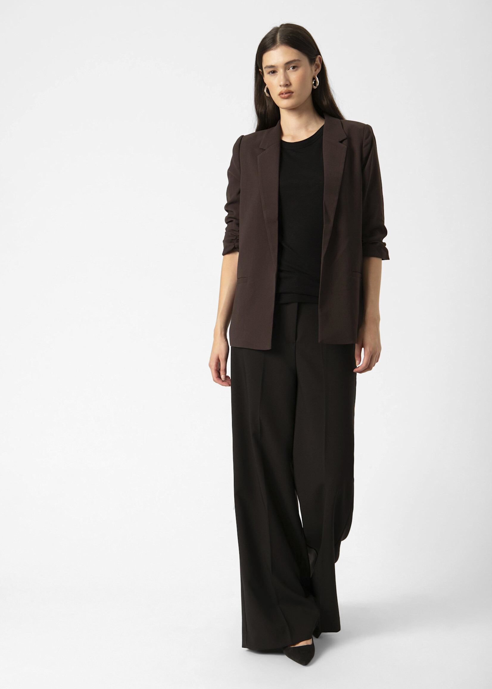 Soaked in Luxury Shirley Short Sleeve Blazer