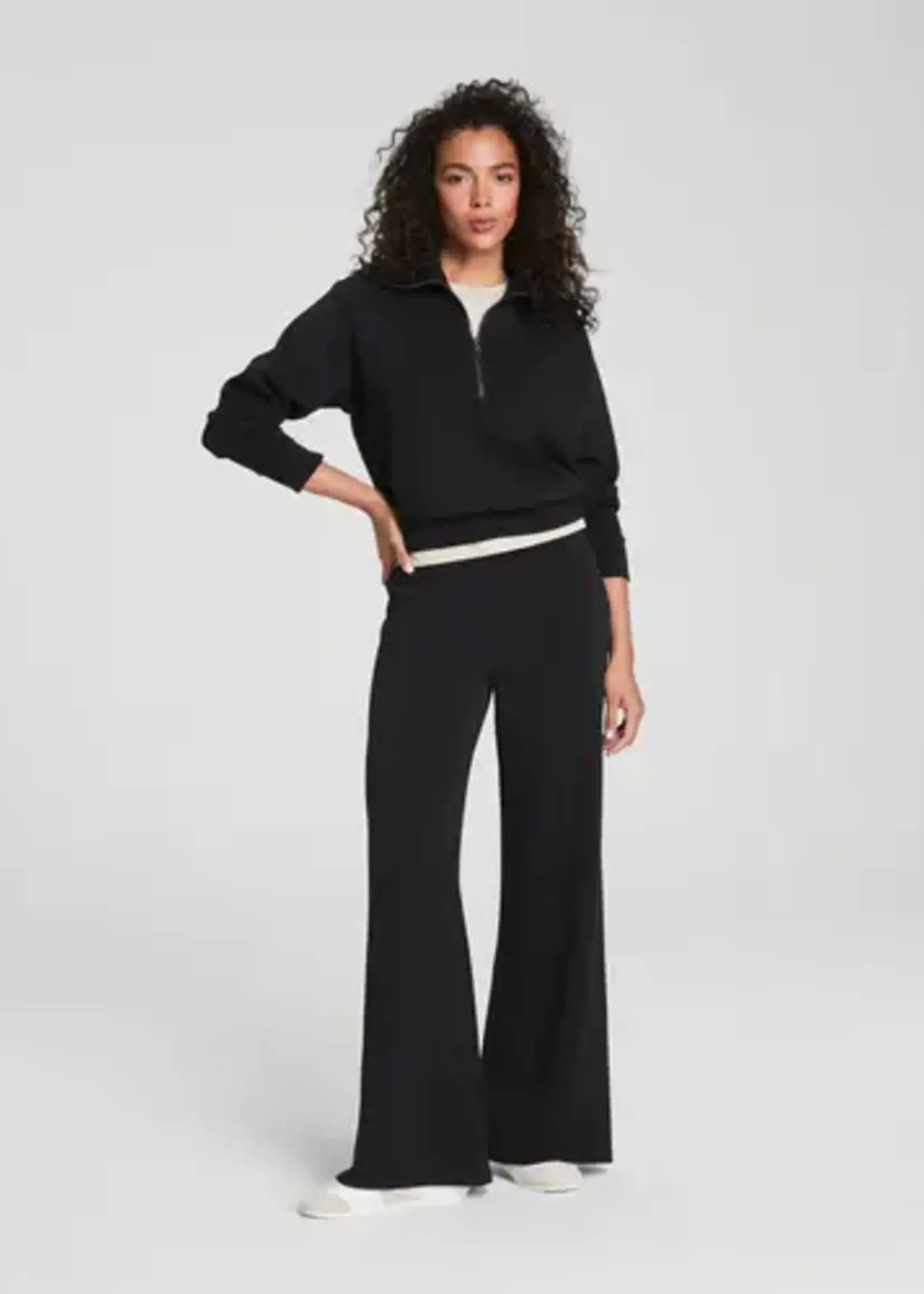 Very Black AirEssentials Wide Leg Pant