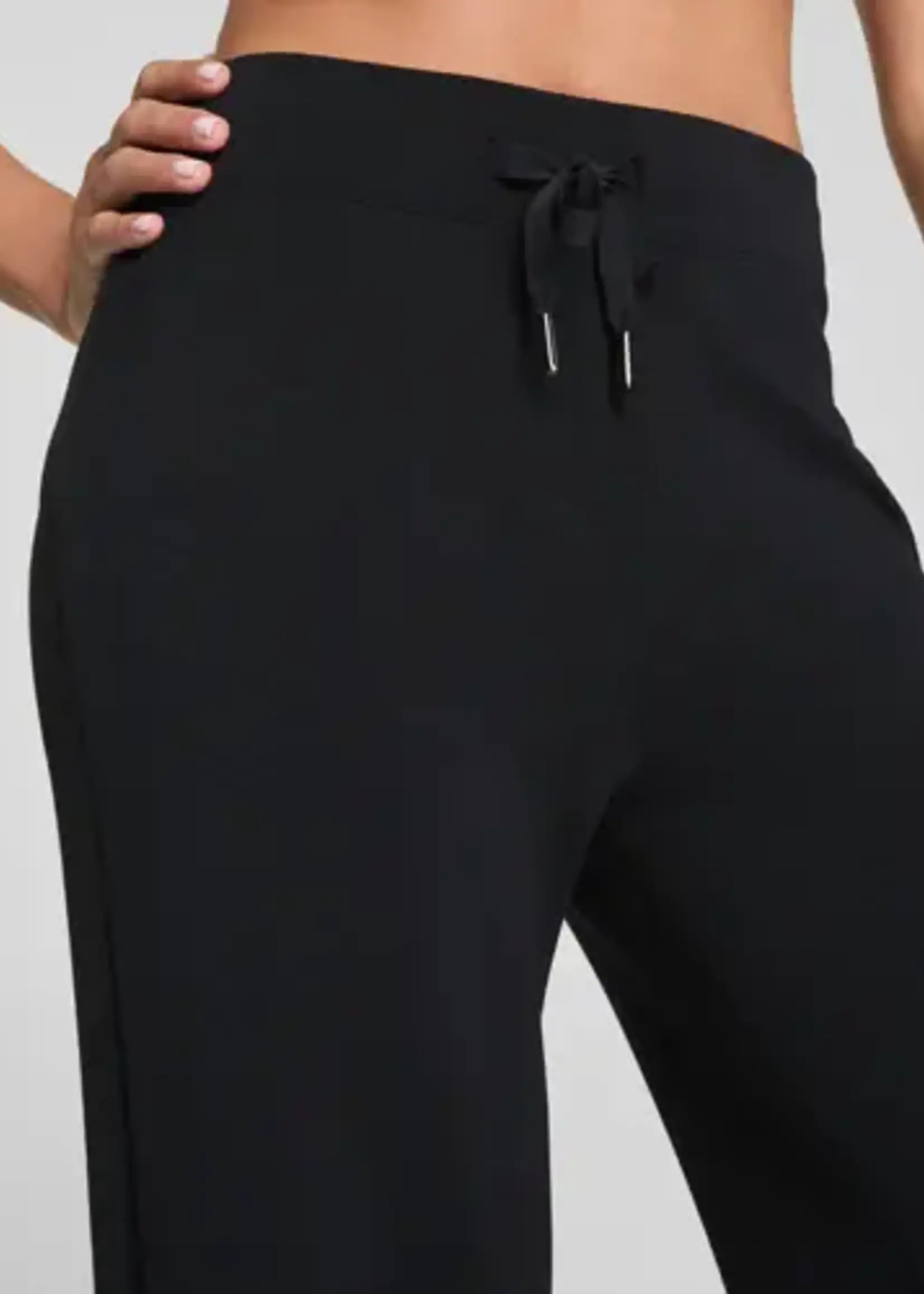 SPANX AirEssentials Wide Leg Pant