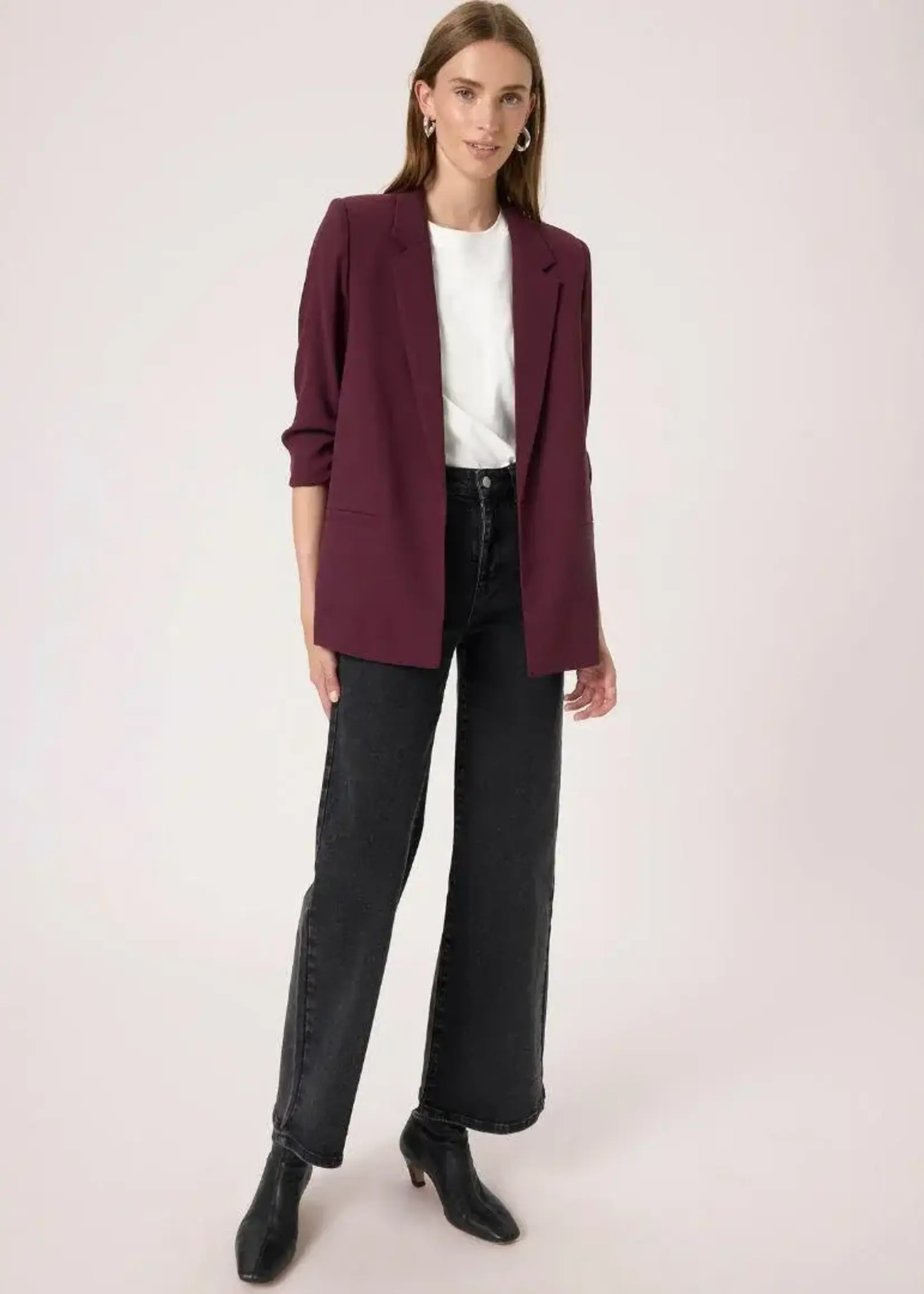 Soaked in Luxury Shirley Short Sleeve Blazer