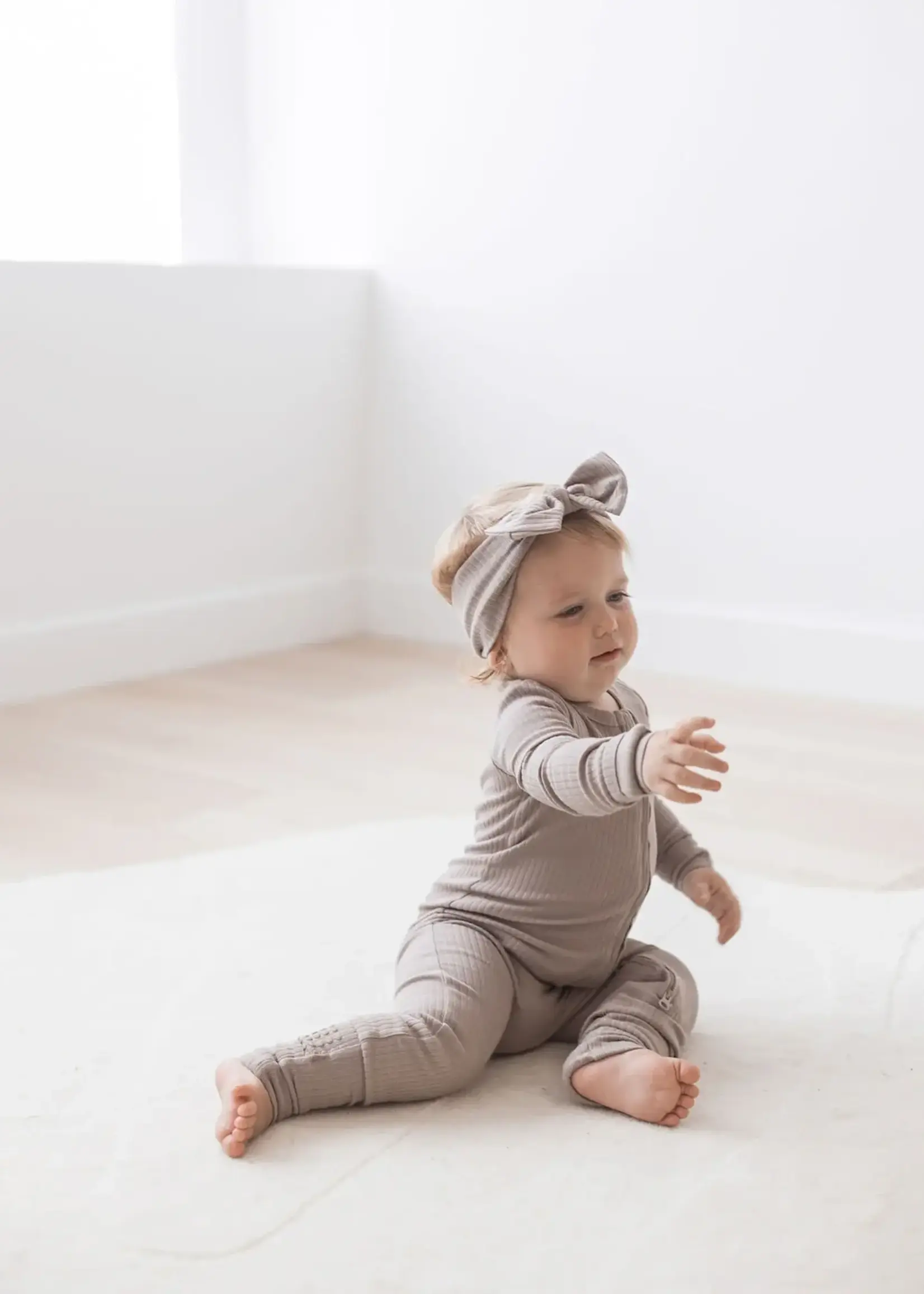 Mila & Co. Ribbed Headband