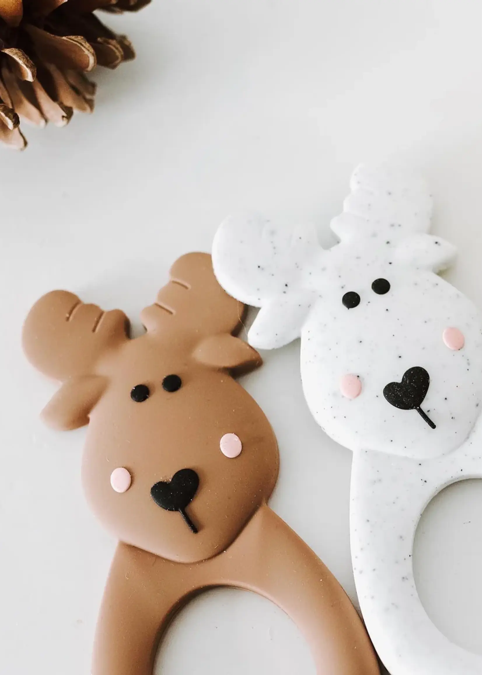 Little Cheeks MOOSE Teether & Clip