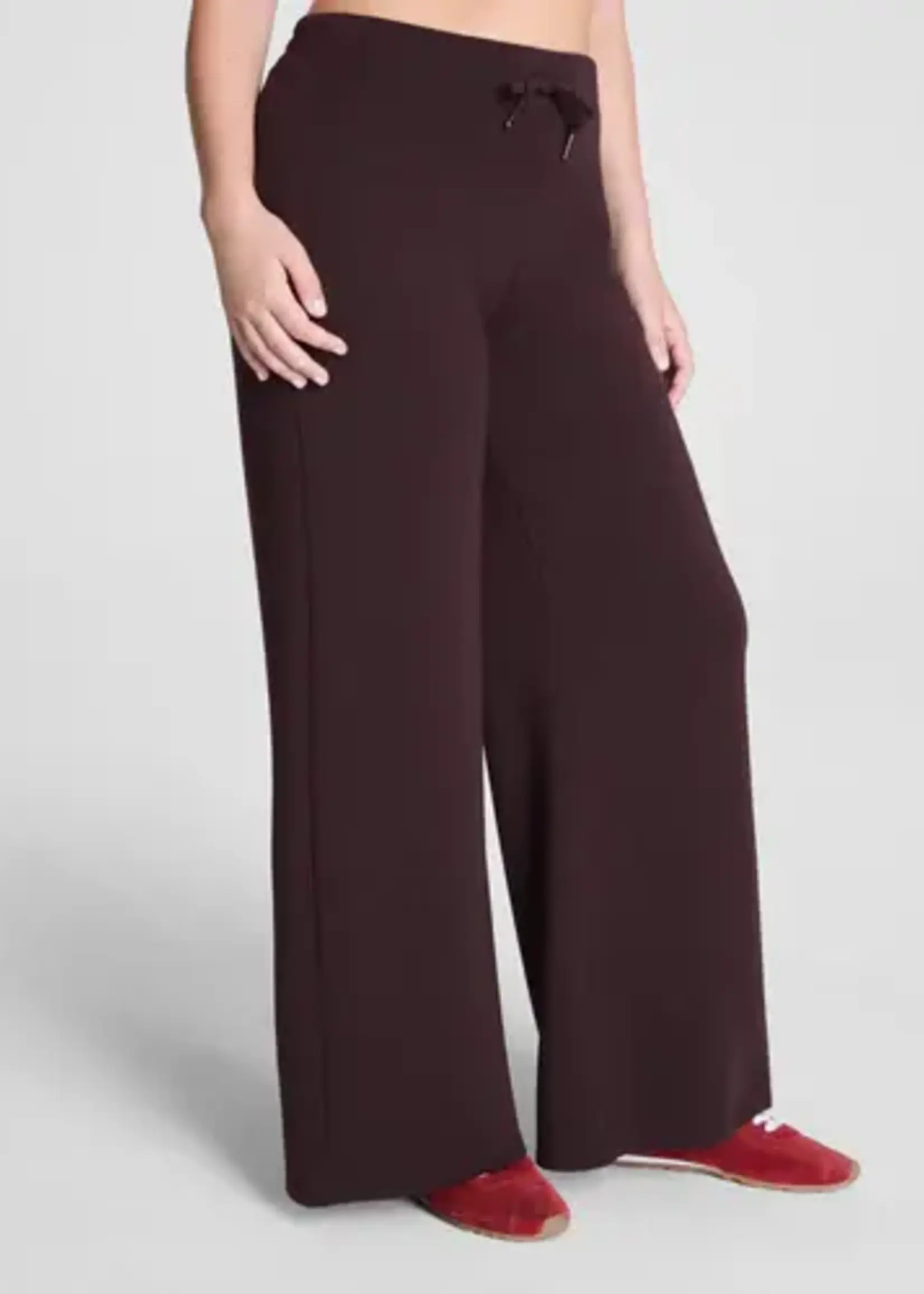 Truffle Brown AirEssentials Wide Leg Pant
