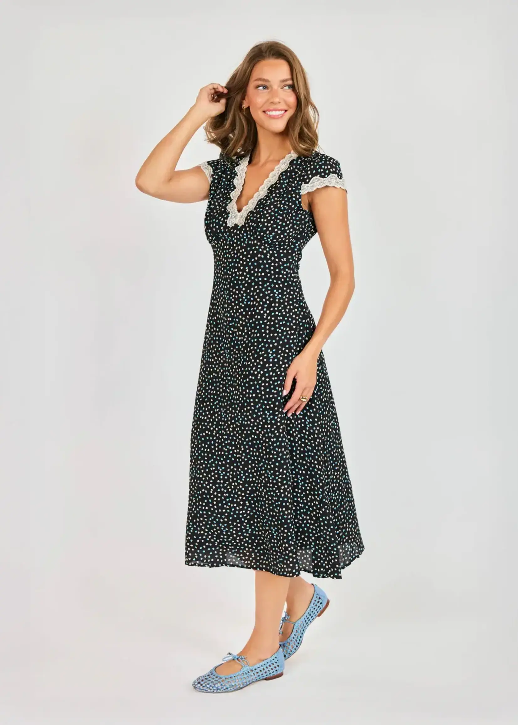 Sadie & Sage New Romance Midi Dress