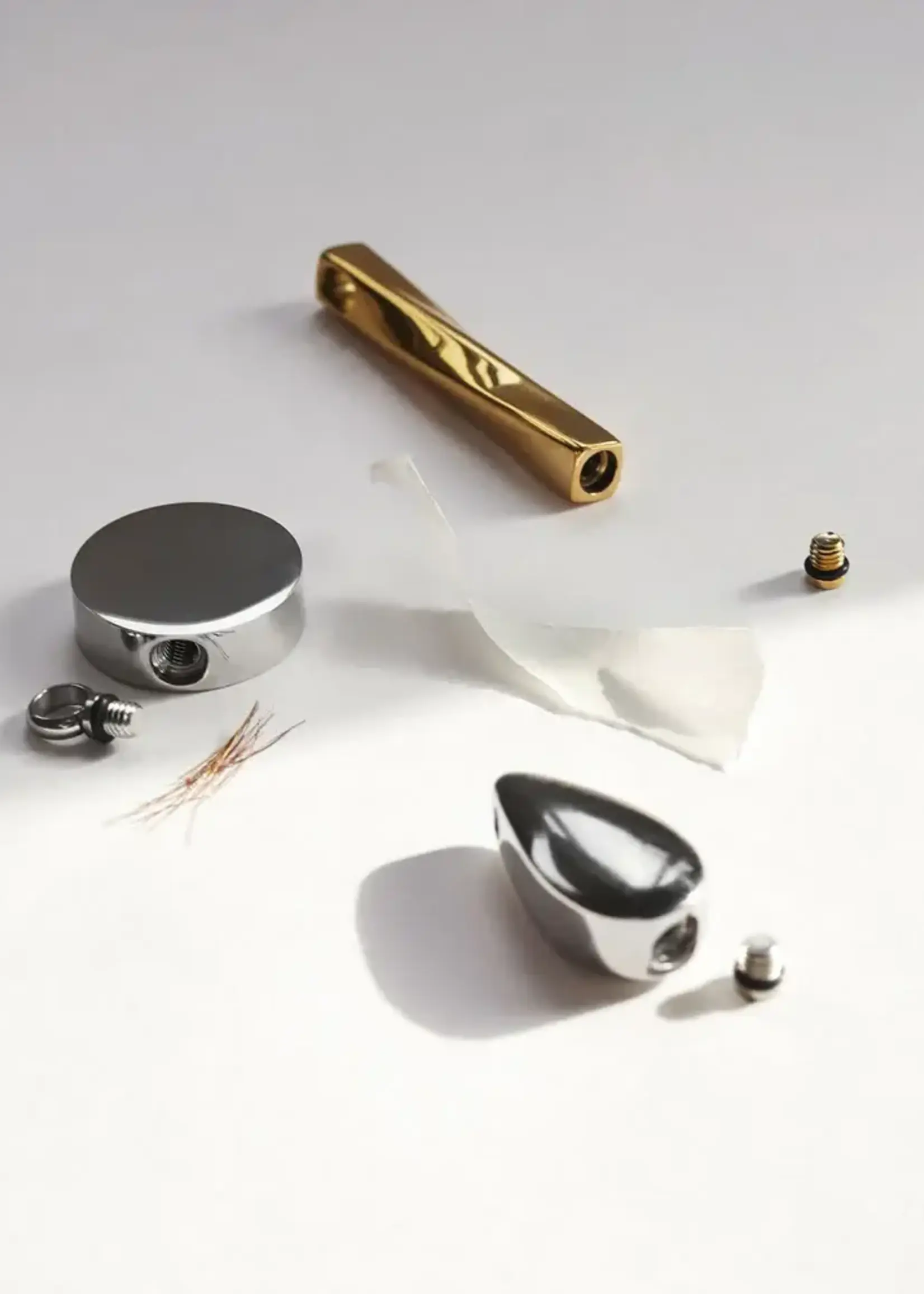 Anne-Marie Chagnon Sursum Two-Tone Memorial Necklace