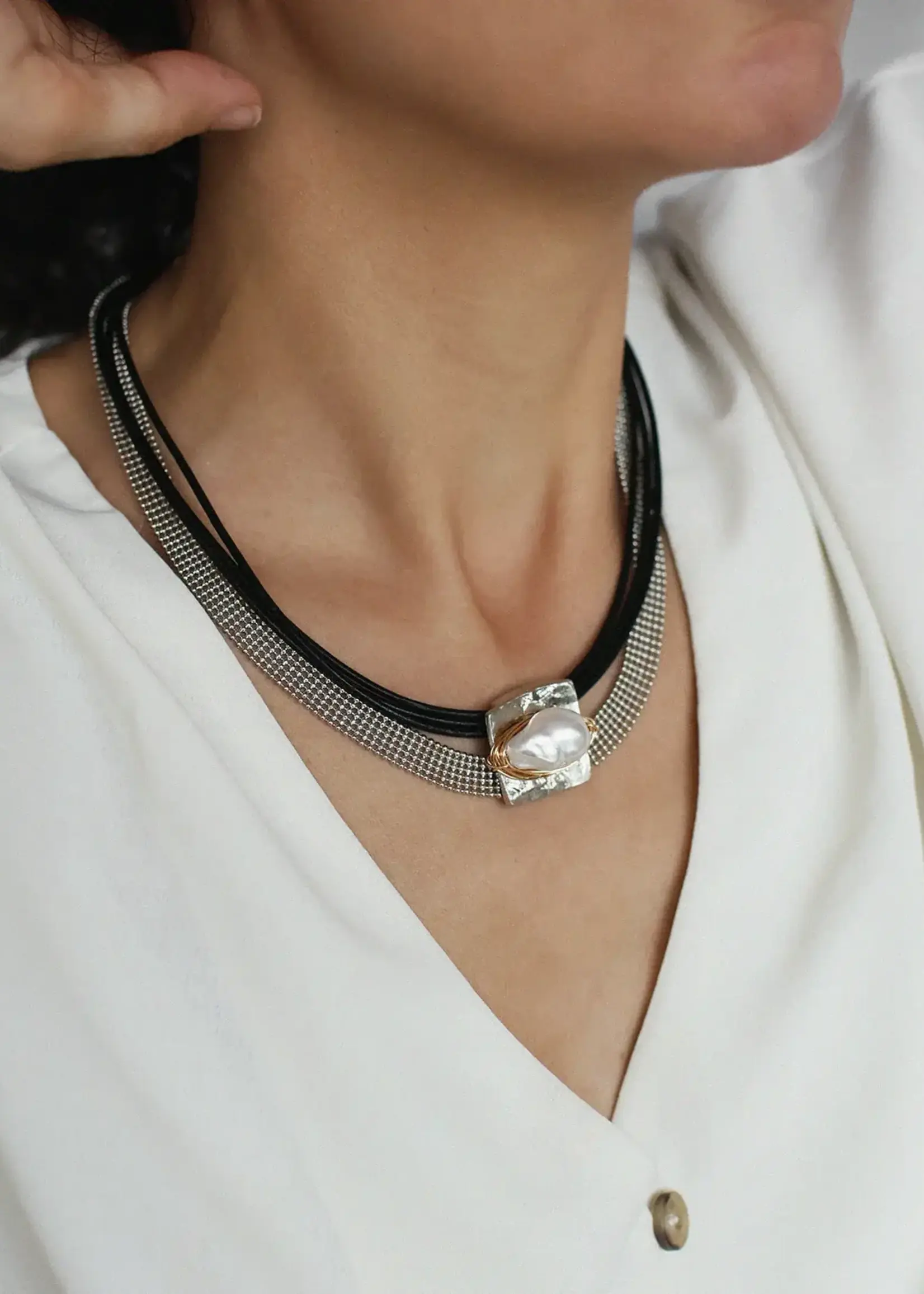 Anne-Marie Chagnon Rasbor Two-Tone Necklace