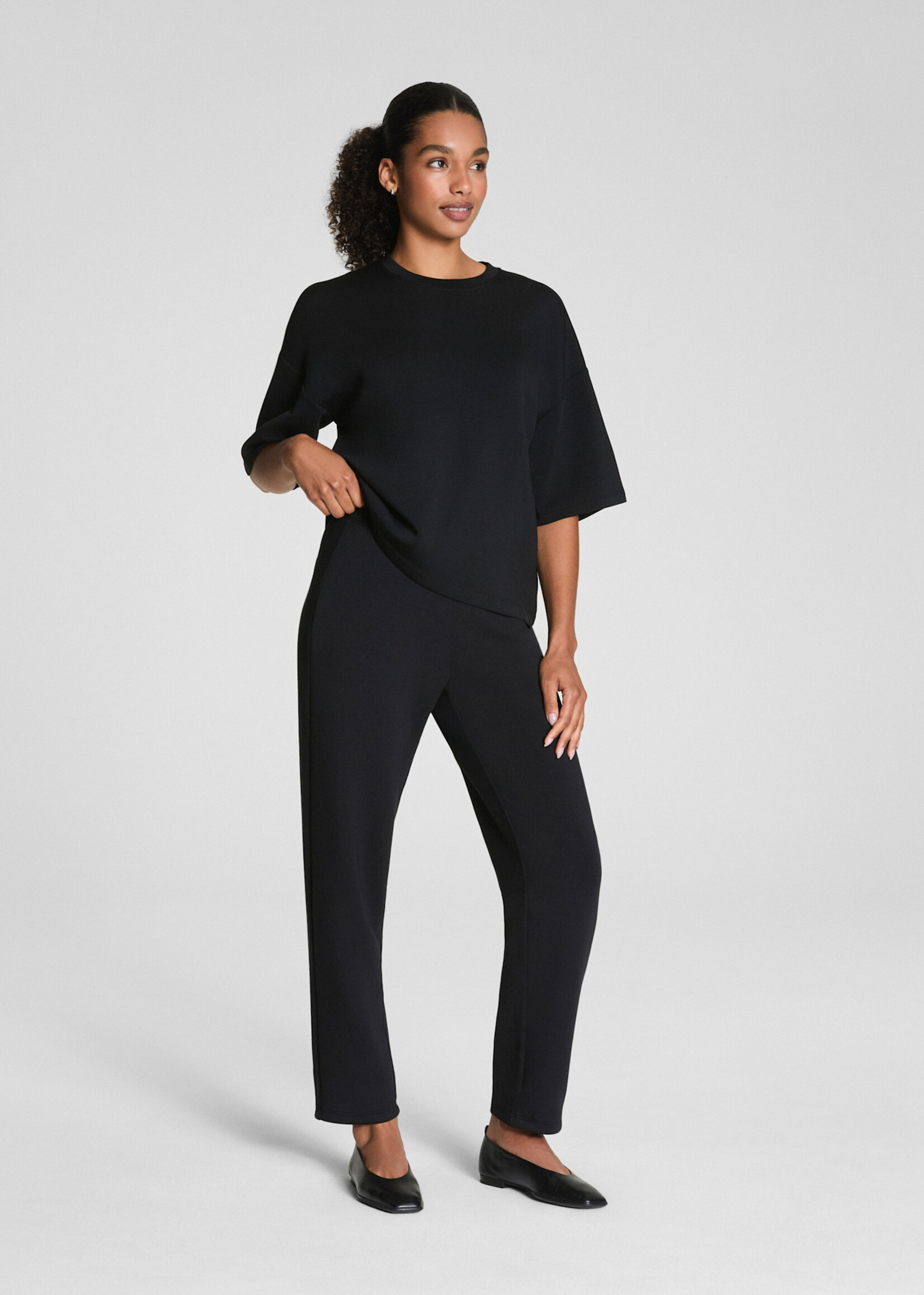SPANX Very Black AirEssentials Slim Straight Pant