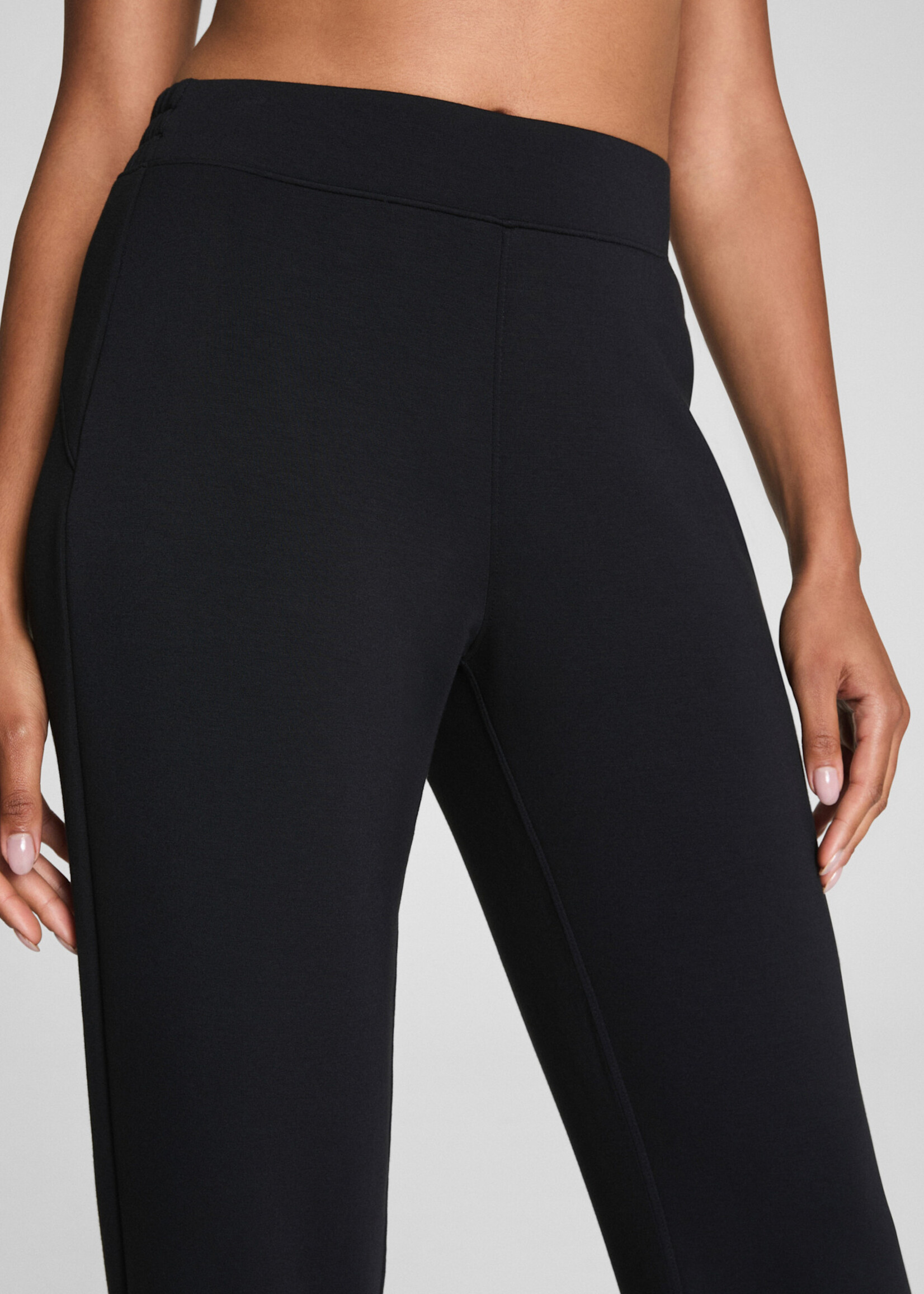 SPANX Very Black AirEssentials Slim Straight Pant