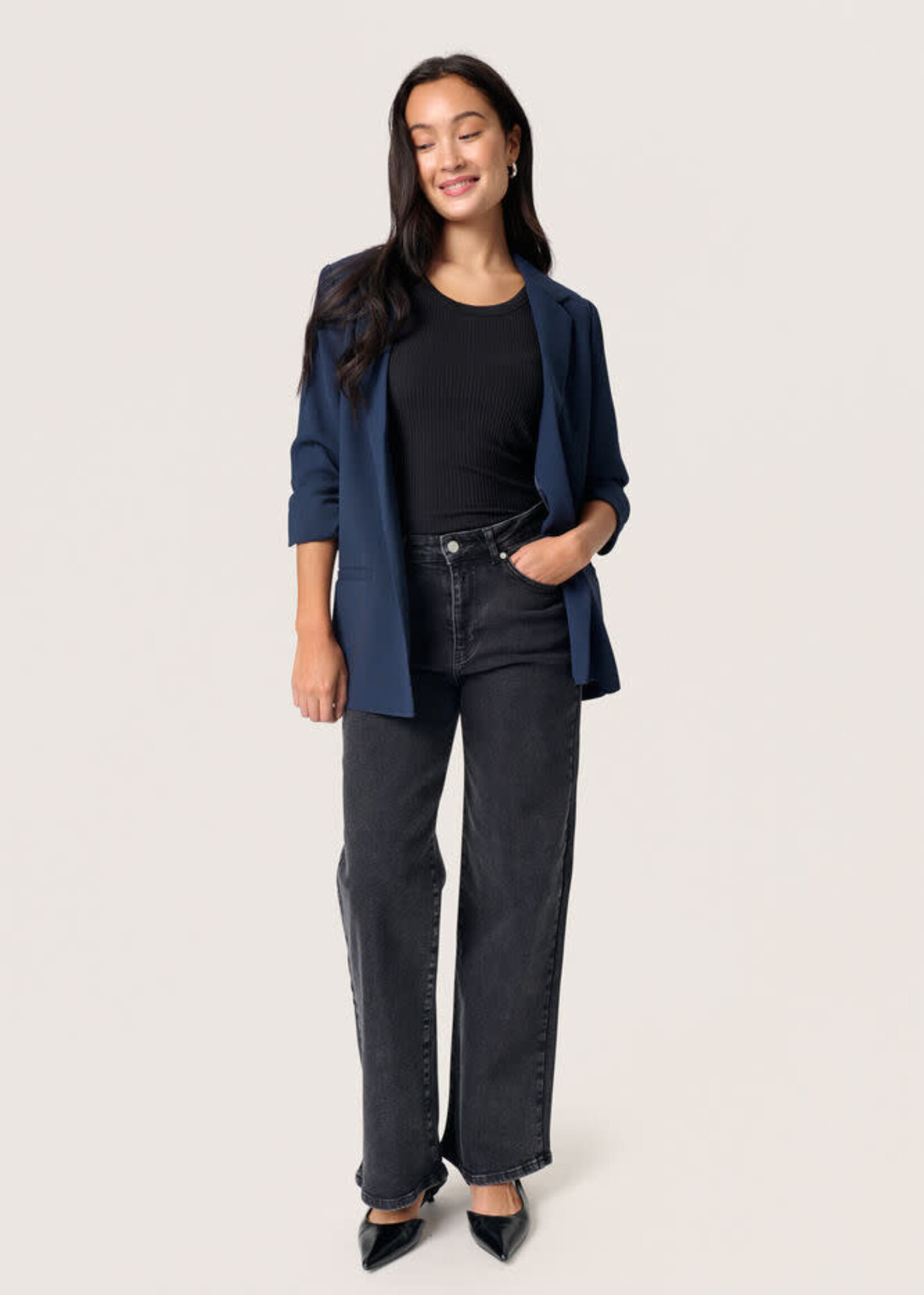 Soaked in Luxury Shirley Short Sleeve Blazer